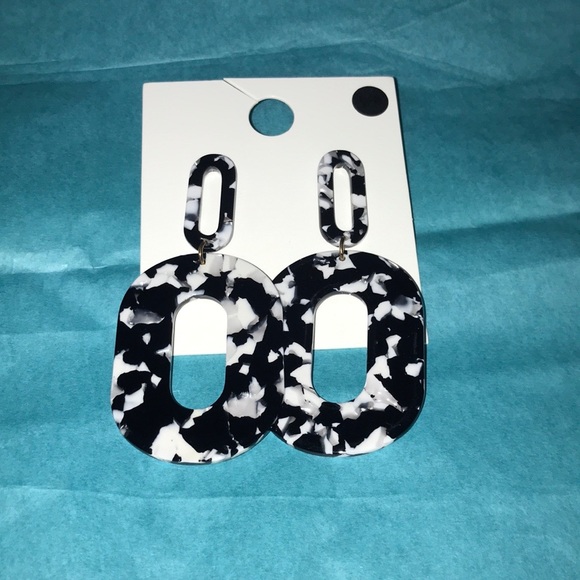 H&M Jewelry - black & white marble earrings